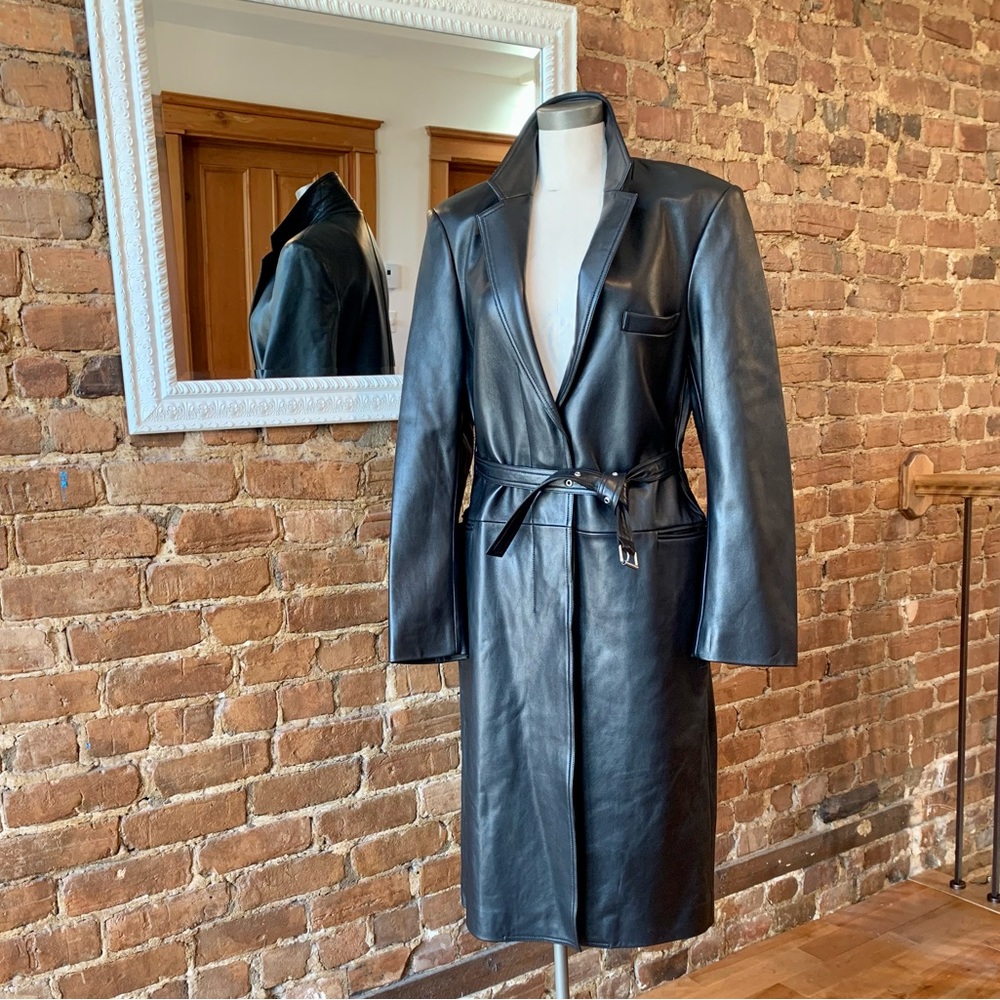 Helmut Lang, Ultra cool modern Black Tailored Leather Coat, Size 8, NWT
